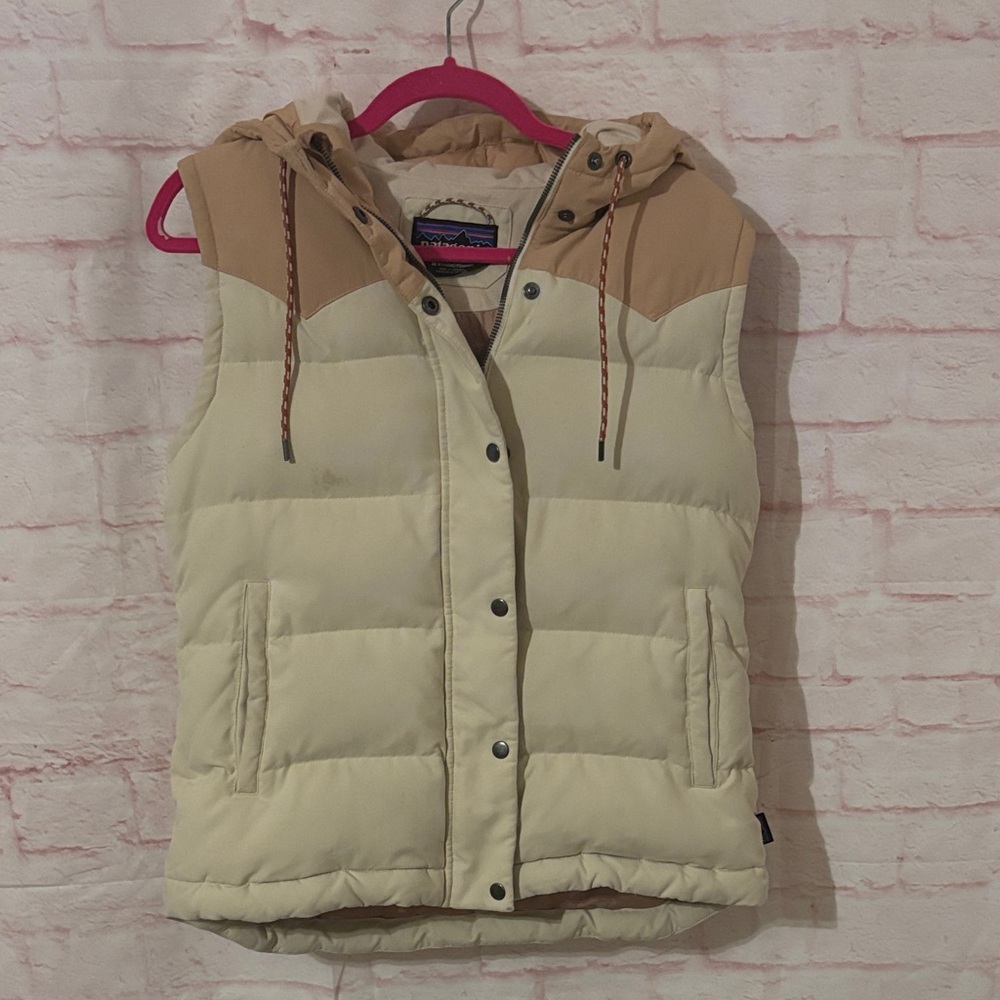 Patagonia Bivy Women’s 75% Down Hooded Puffer Vest Size Medium